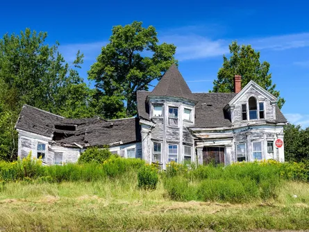 Your Complete Guide to Finding a Fixer Upper